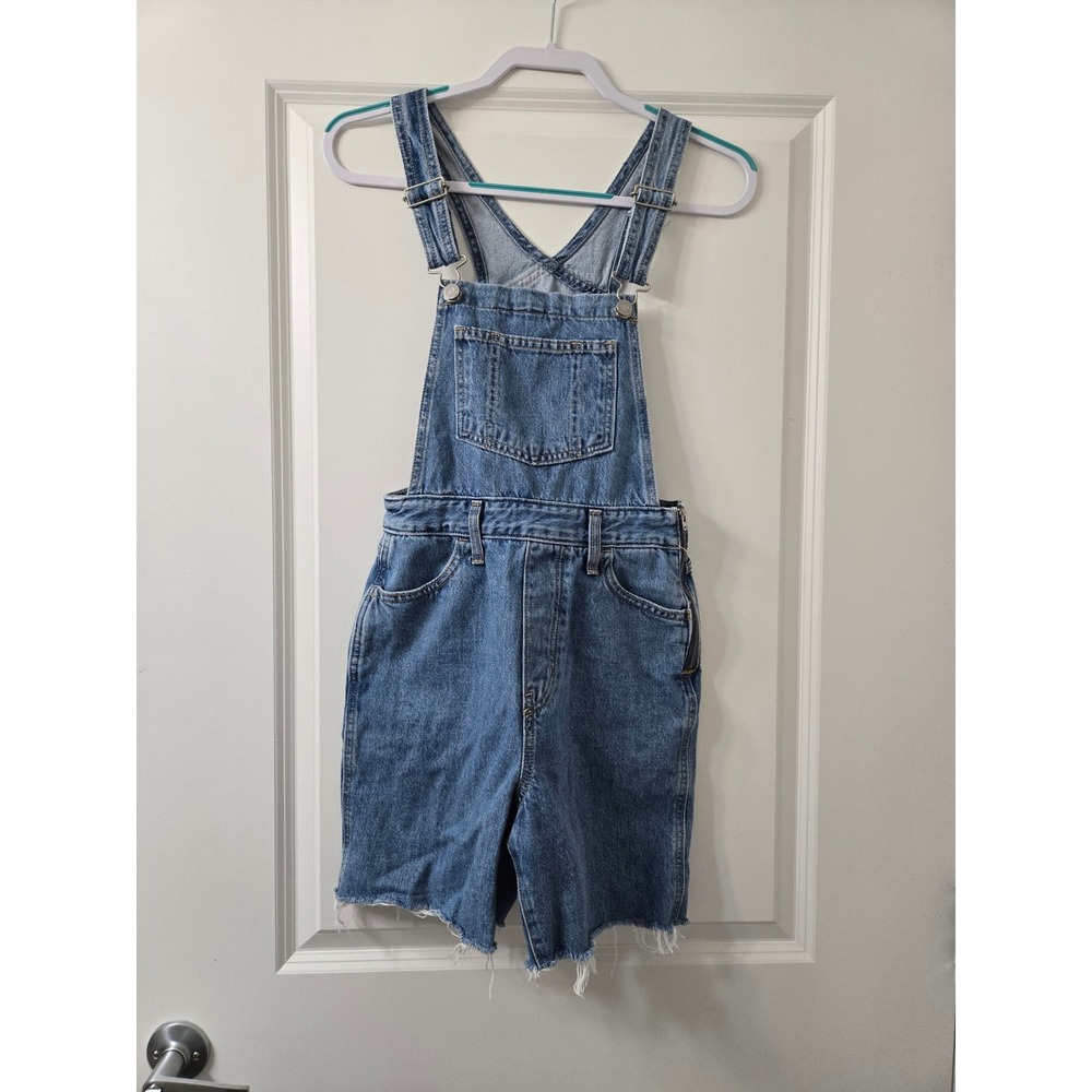 Levis Womens Medium Wash Denim Shortalls Bib Overalls Raw Hem Size 26